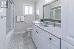21 GREEN FOREST DRIVE | Hamilton Ontario | Slide Image Thirteen