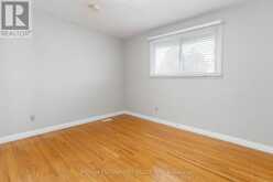 21 GREEN FOREST DRIVE | Hamilton Ontario | Slide Image Sixteen