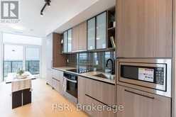2410 - 10 GRAPHOPHONE GROVE | Toronto Ontario | Slide Image Twelve