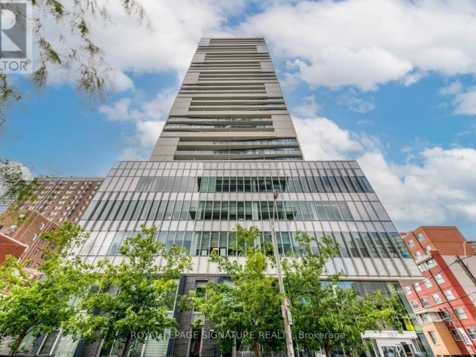 1011 - 89 MCGILL STREET, Toronto, Ontario M5B 1H5