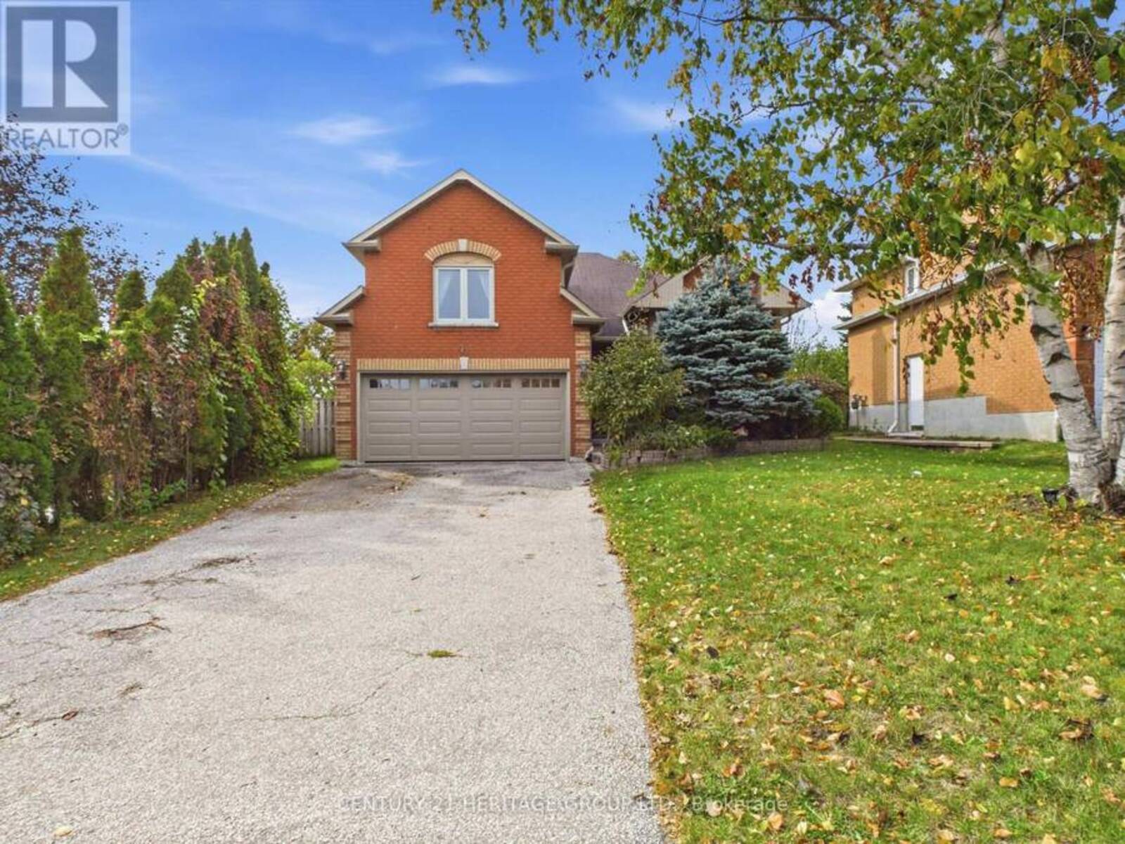 41 MILLS COURT, Bradford West Gwillimbury, Ontario L3Z 2Y2