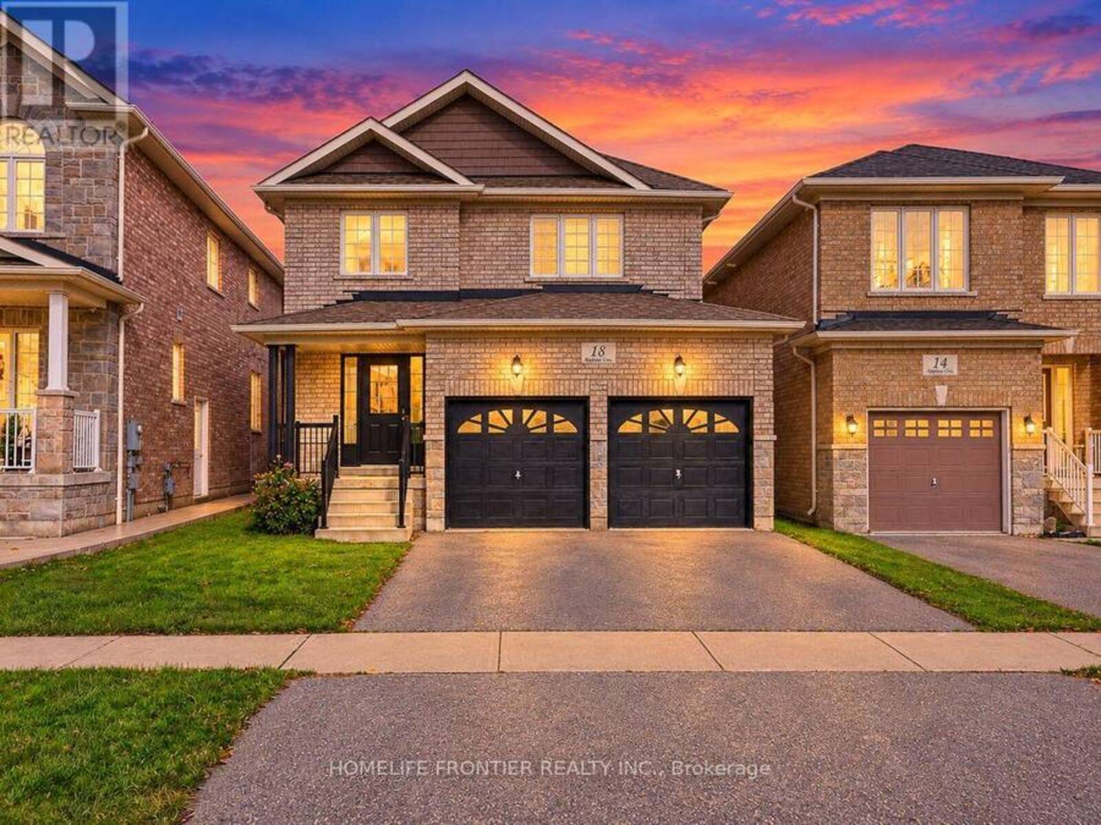 18 HOPKINS CRESCENT, Bradford West Gwillimbury, Ontario L3Z 0R6