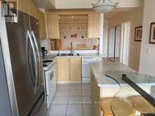 1502 - 200 BURNHAMTHORPE ROAD E | Mississauga Ontario | Slide Image Twelve