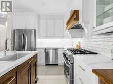 109 LEADEN HALL DRIVE | East Gwillimbury Ontario | Slide Image Four
