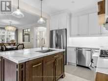 109 LEADEN HALL DRIVE | East Gwillimbury Ontario | Slide Image Five