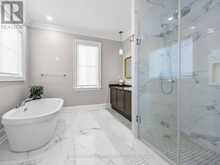 109 LEADEN HALL DRIVE | East Gwillimbury Ontario | Slide Image Nine