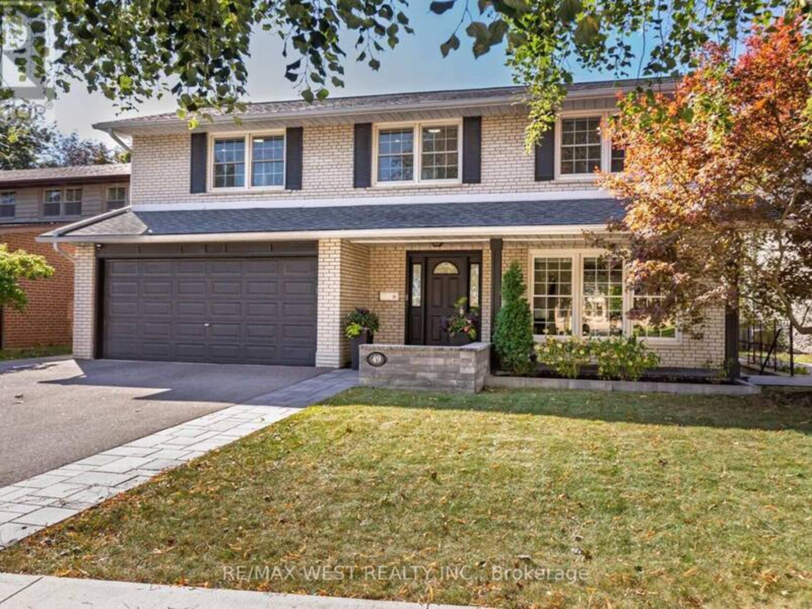 49 WINTERTON DRIVE, Toronto, Ontario M9B 3G8
