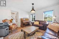 7 ALTA DRIVE | Uxbridge Ontario | Slide Image Nine