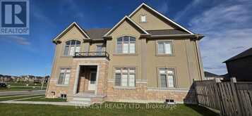 1105 COLE STREET | Innisfil Ontario | Slide Image One