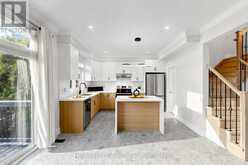 43 RANDOLPH DRIVE | Vaughan Ontario | Slide Image Thirteen