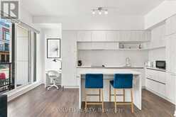 209 - 8 STECKLEY HOUSE LANE | Richmond Hill Ontario | Slide Image Eight