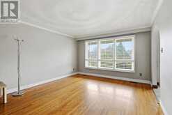 128 HADELAND AVENUE | Hamilton Ontario | Slide Image Three