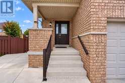115 PASSFIELD TRAIL | Brampton Ontario | Slide Image Eight