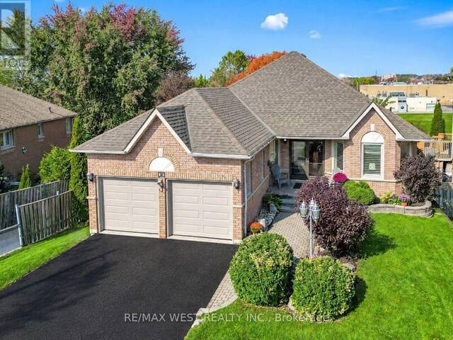 11 BRAND COURT Ajax Ontario, L1Z 1E7 - 4 Bedrooms Home For Sale