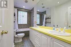 22 HADDON AVENUE | Toronto Ontario | Slide Image Thirteen