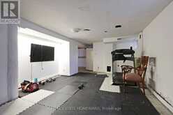 22 HADDON AVENUE | Toronto Ontario | Slide Image Seventeen