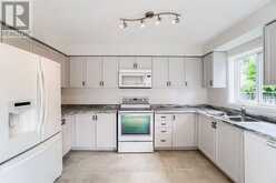 17 DRAKE DRIVE | Barrie Ontario | Slide Image Fifteen