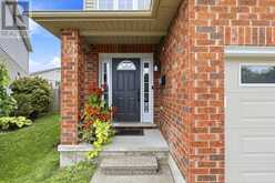 897 BRADSHAW CRESCENT | London Ontario | Slide Image Two