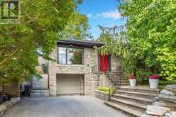 10 RED OAKS CRESCENT | Toronto Ontario | Slide Image One