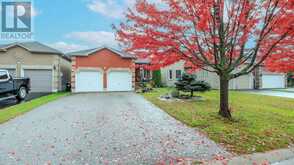 142 RAYMOND CRESCENT | Barrie Ontario | Slide Image One