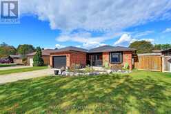 96 MUNRO CRESCENT | Uxbridge Ontario | Slide Image One