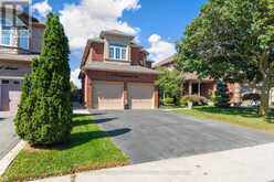 6 COLLINGWOOD AVENUE | Brampton Ontario | Slide Image Three
