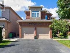 6 COLLINGWOOD AVENUE Brampton Ontario, L7A 2E5