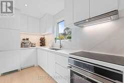 55 LAUREL AVENUE | Toronto Ontario | Slide Image Thirteen