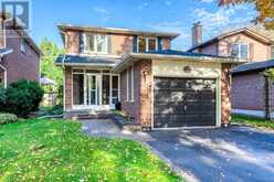 403 PARKRIDGE CRESCENT | Oakville Ontario | Slide Image Three