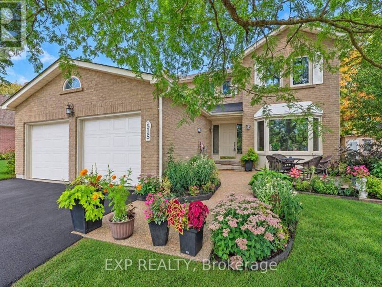 515 LONDON ROAD, Newmarket, Ontario L3Y 6E4