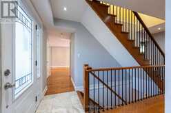 274 DEMAINE CRESCENT | Richmond Hill Ontario | Slide Image Four