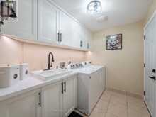 42 LADY FERN DRIVE | Markham Ontario | Slide Image Nineteen