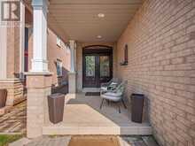 42 LADY FERN DRIVE | Markham Ontario | Slide Image Three