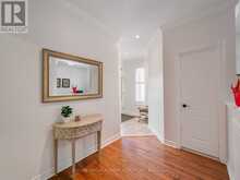 42 LADY FERN DRIVE | Markham Ontario | Slide Image Four