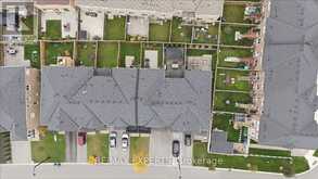 90 SELBY CRESCENT | Bradford West Gwillimbury Ontario | Slide Image Four