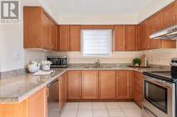 4 NEW PORT WAY | Markham Ontario | Slide Image Thirteen