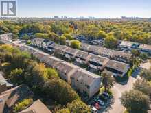 4 NEW PORT WAY | Markham Ontario | Slide Image Thirty
