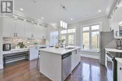 86 GOLDEN TRAIL | Vaughan Ontario | Slide Image Seven