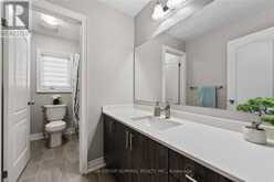 25 PEAR BLOSSOM WAY | East Gwillimbury Ontario | Slide Image Thirty-six