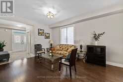 25 PEAR BLOSSOM WAY | East Gwillimbury Ontario | Slide Image Eight