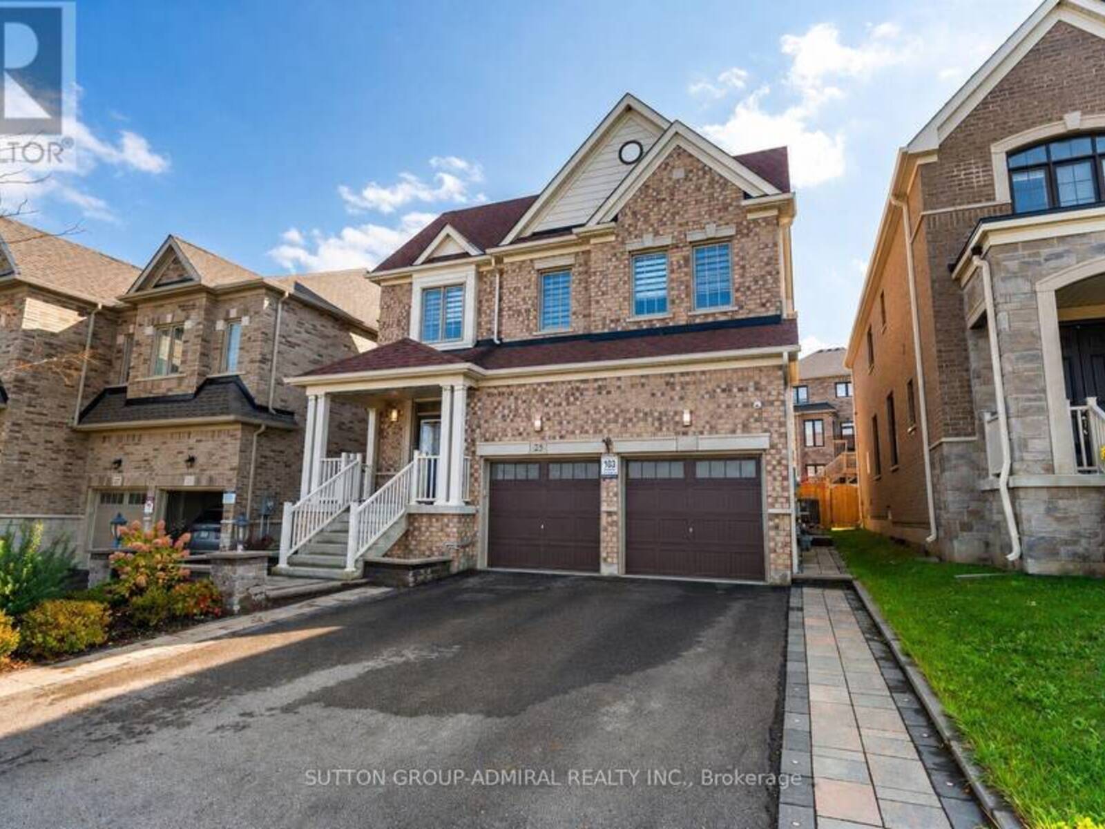 25 PEAR BLOSSOM WAY, East Gwillimbury, Ontario L9N 0T3