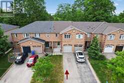 18 LANCASTER COURT | Georgina Ontario | Slide Image Three