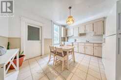 441 DELAWARE AVENUE | Toronto Ontario | Slide Image Twelve
