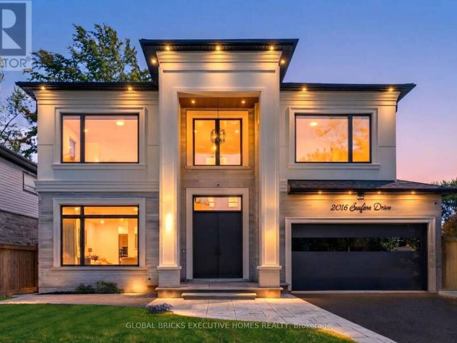 2016 SEAFARE DRIVE, Oakville, Ontario L6L 1P6