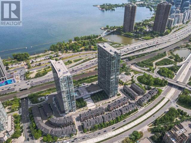 812 - 105 THE QUEENSWAY Toronto Ontario, M6S 5B5 - 1 Bedroom Condo For Sale