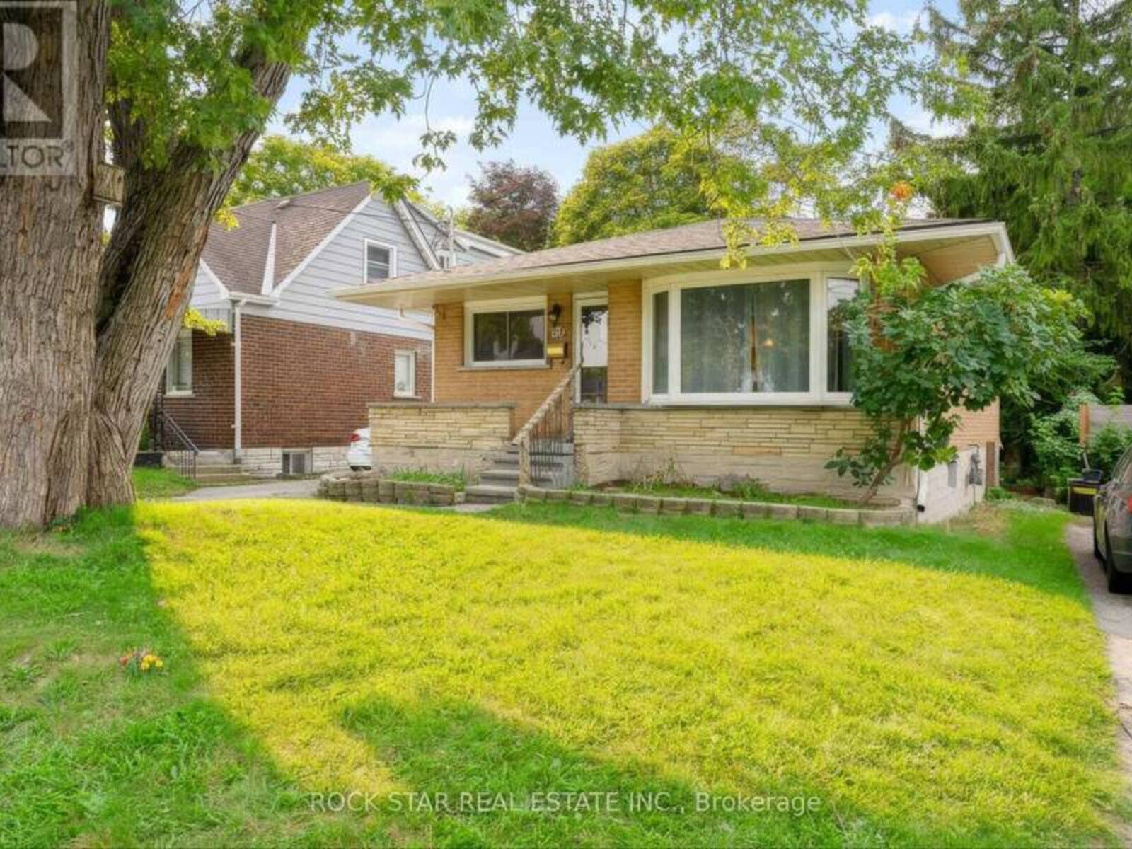 82 FRANKLIN STREET N, Kitchener, Ontario N2A 1X9