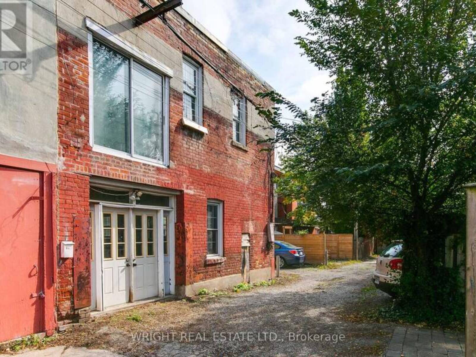 REAR - 105 MAJOR STREET, Toronto, Ontario M5S 2K9