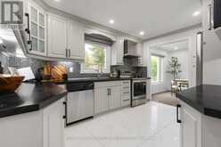 17 HAWKINS CRESCENT | Ajax Ontario | Slide Image Ten