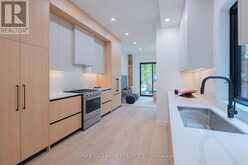 71 LANGLEY AVENUE | Toronto Ontario | Slide Image Ten