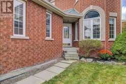 40 METCALFE DRIVE | Bradford West Gwillimbury Ontario | Slide Image Three